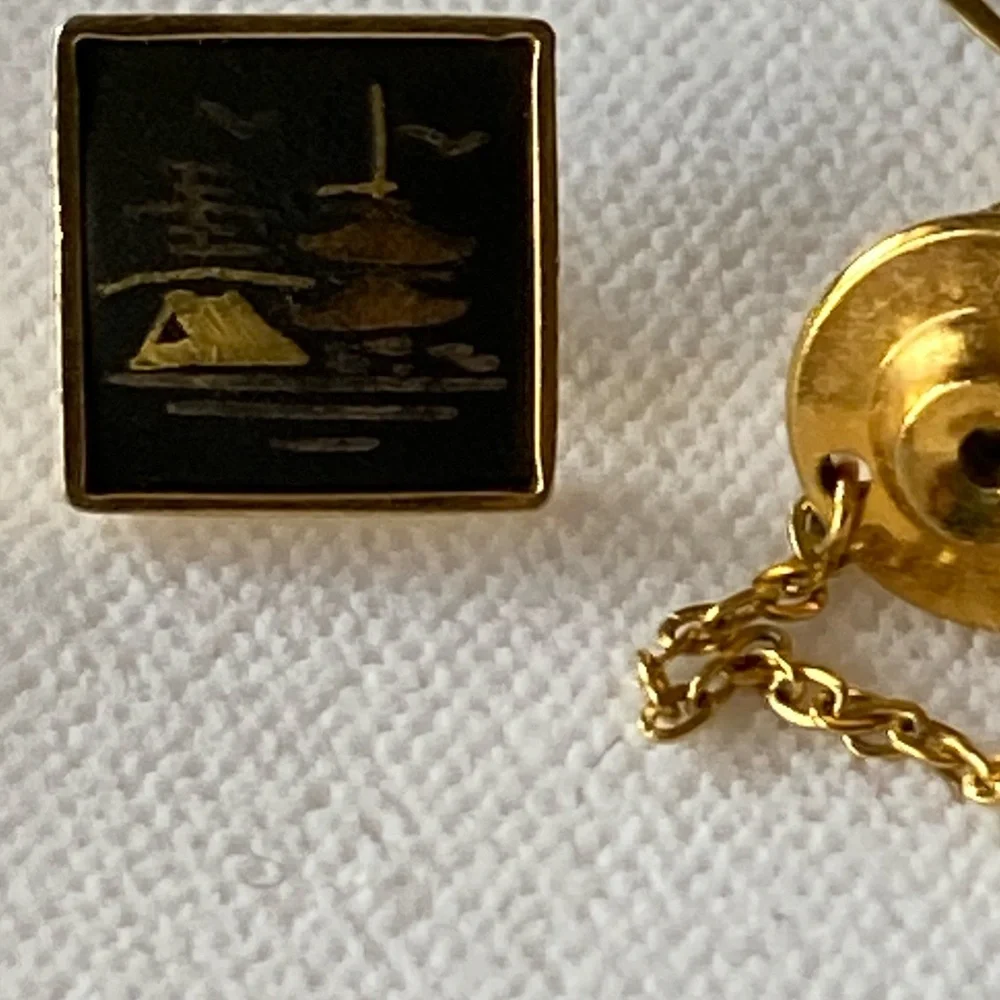Vintage ARITA Japanese Mixed-Metal Tie Tack / Lapel Pin – Gold Inlay Landscape